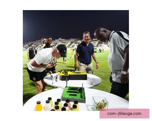 吉达联合在布兰科的带领下成绩回升展现出新气象球队重焕荣光